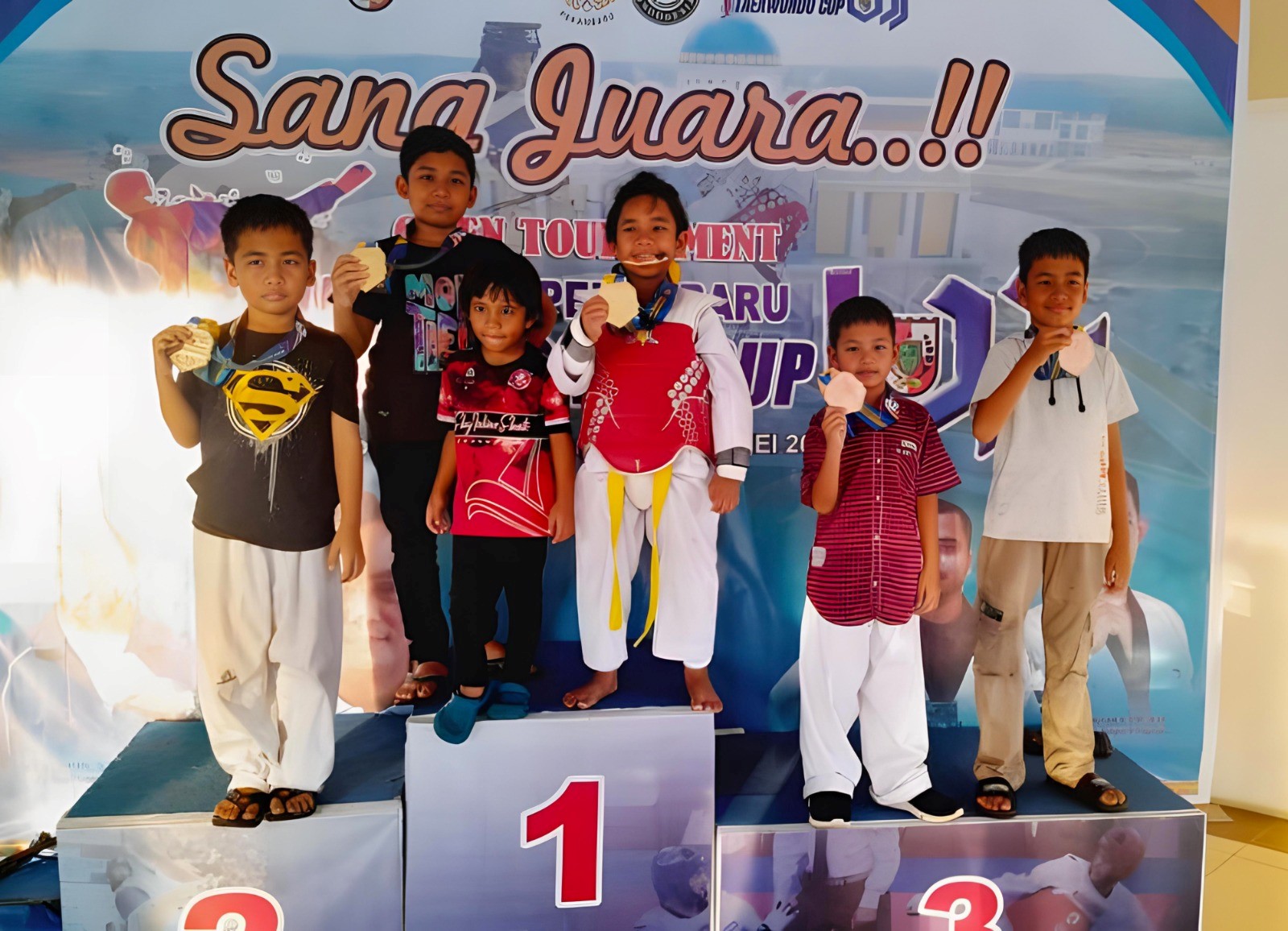 Turnamen Taekwondo Walikota Cup VII Atlet  Junior Taekwondo Regional 3 PTPN IV Borong Tujuh Medali